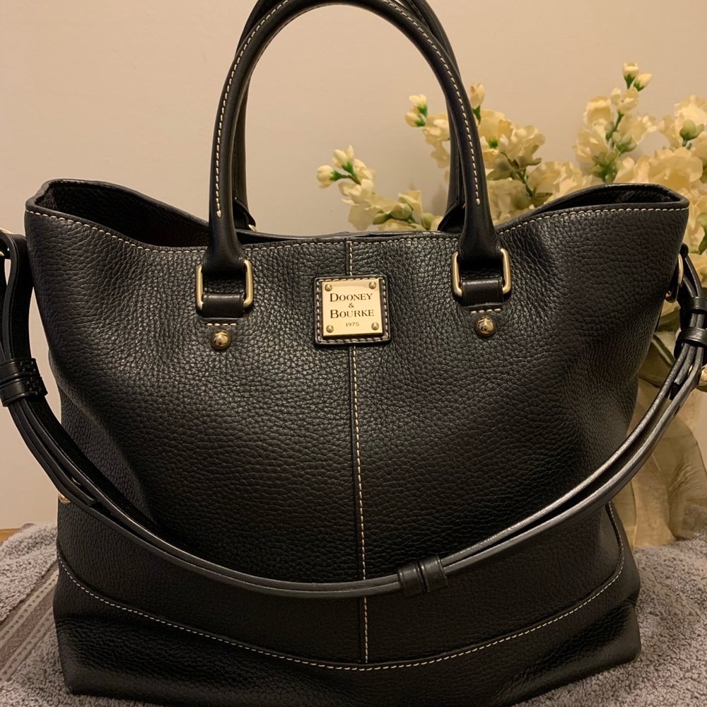 Dooney and Bourke Bag